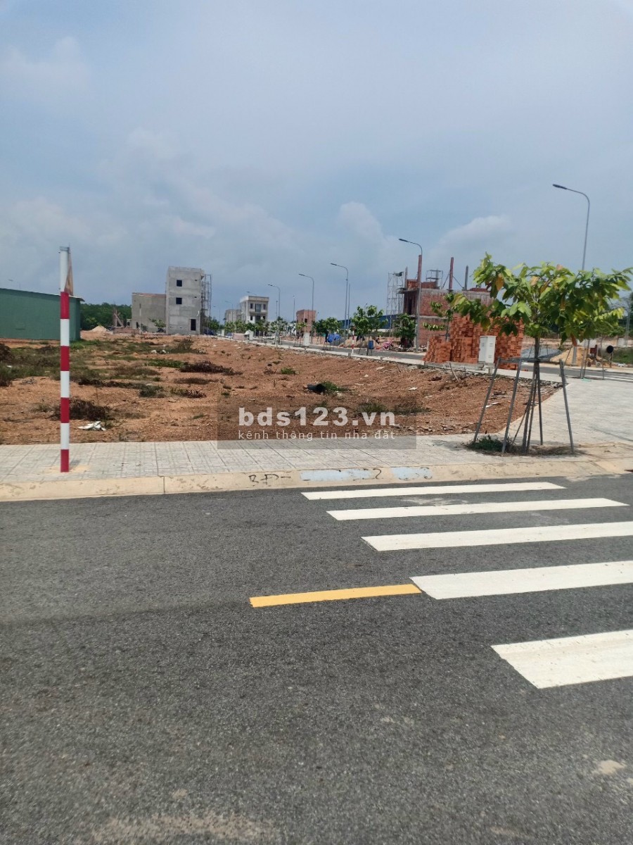 Khu nhà ở Mỹ Phước Khánh, khu đô thị lớn, giá bán 695 triệu. lhcc