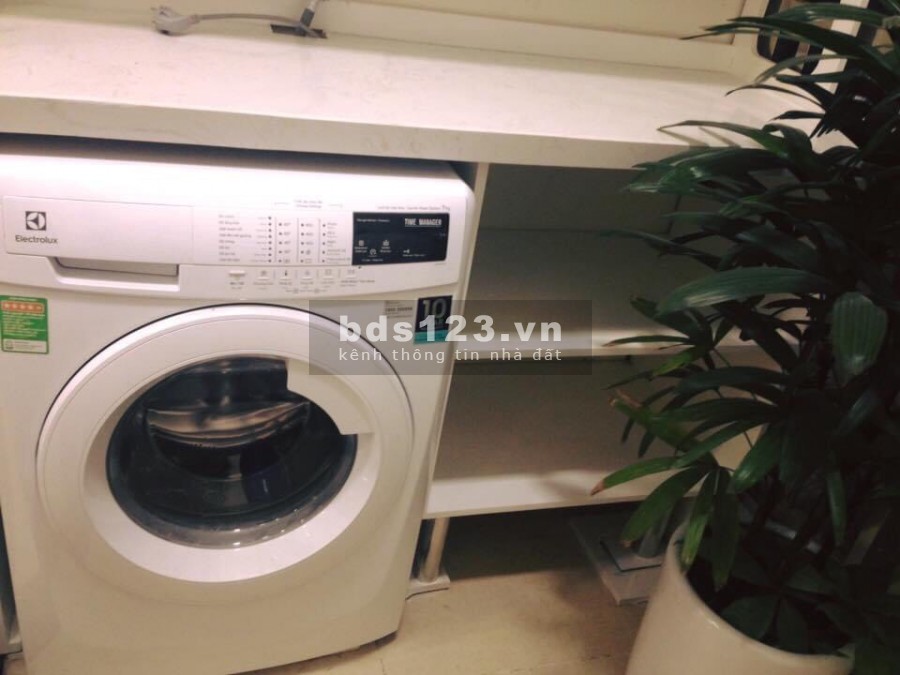 Cho thuê căn hộ chung cư Sun Square, dt 105m2, 3 pn, giá chỉ 13 triệu/tháng