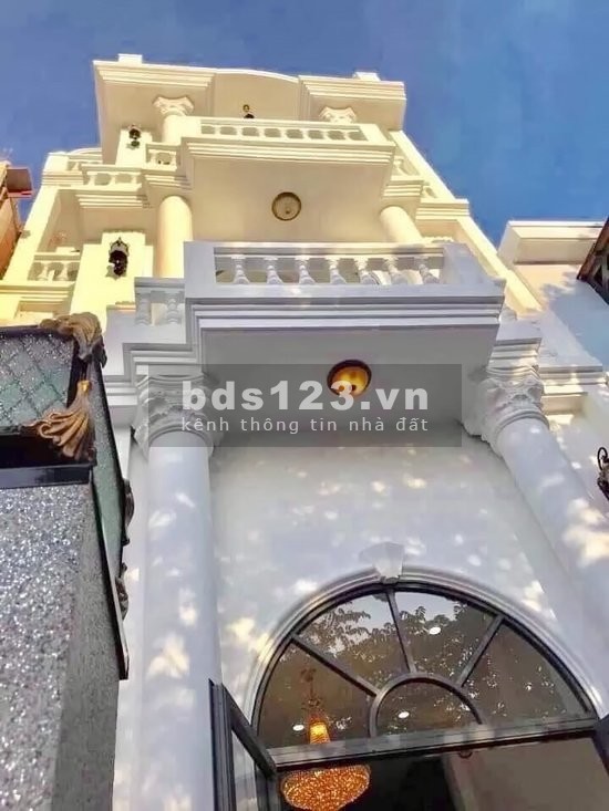 NHÀ PHỐ TUYỆT ĐẸP 3 LẦU HẺM 350 HUỲNH TẤN PHÁT, PHƯỜNG BÌNH THUẬN, QUẬN 7