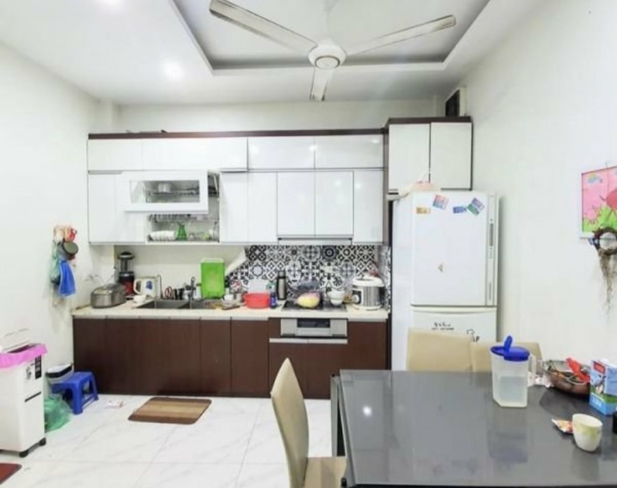 Bán nhà Khương Đình, ngõ rộng tặng nội thất, đường ô tô tránh, giá 4.1 tỷ
