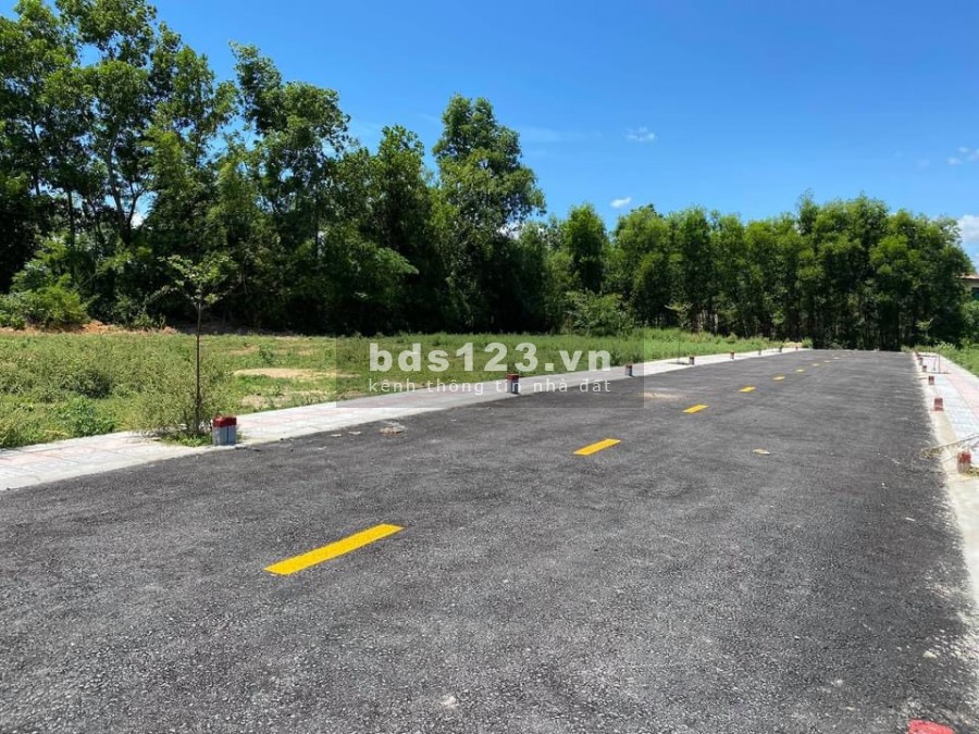 Đất siêu rẻ giá siêu đầu tư trung tâm thị trấn cam lộ mặt tiền đường nhựa 6m, vị trí tốt