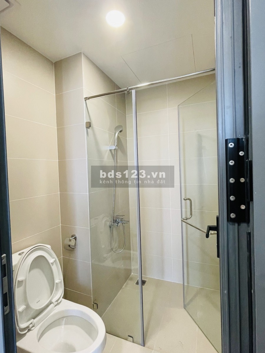 Kẹt vốn tôi cần bán vốn căn shop, 2 phòng ngủ, Quận 7, cc Boulevard đã bàn giao, lh 0918431909