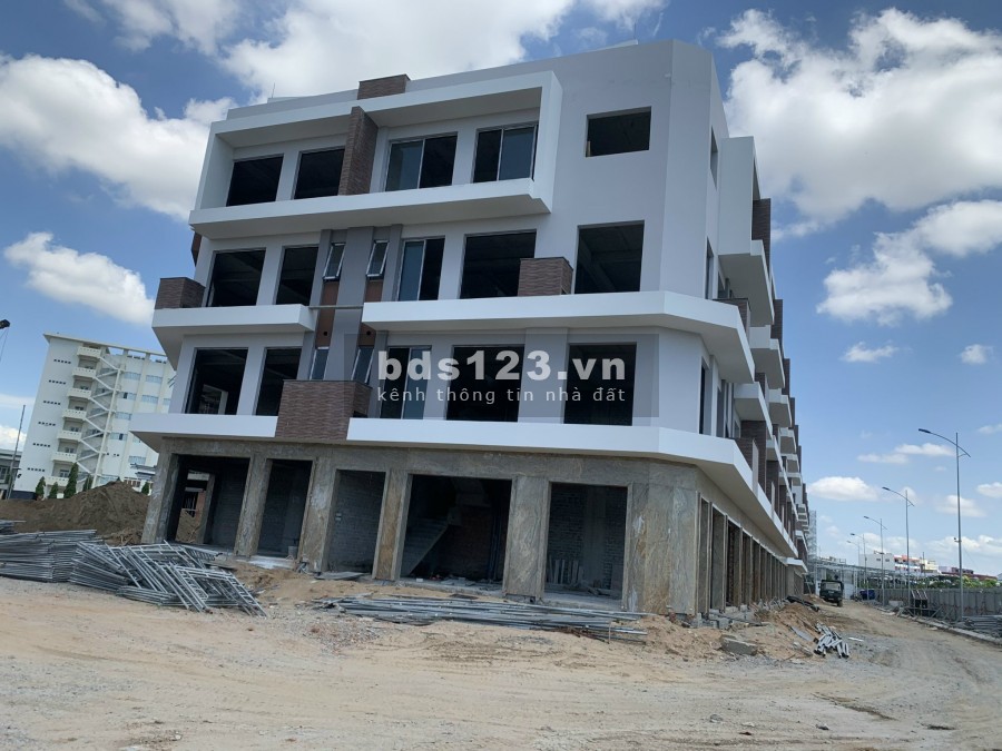 Bán nhanh căn góc shophouse nhà liền kề view đường 16/04 Phan Rang