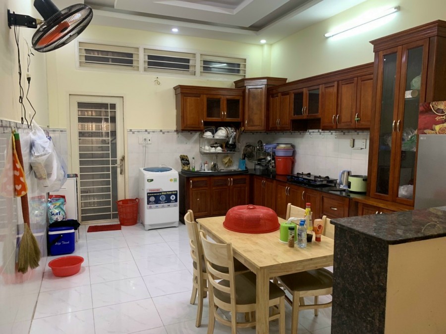 Bán nhà riêng đường số 4 Hiệp Bình Chánh, ra vòng xoay Bình Triệu - Phạm Văn Đồng chỉ 100m.