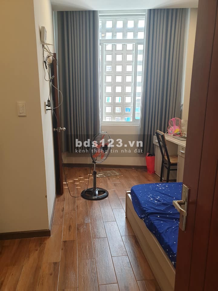 Bán Nhà Phố Đường Hoàng Hoa Thám Trung Tâm Quận Bình Thạnh. DT: 45m2. LH: 0932155399.