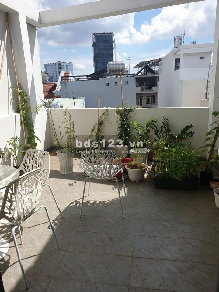 Bán Nhà Phố Đường Hoàng Hoa Thám Trung Tâm Quận Bình Thạnh. DT: 45m2. LH: 0932155399.