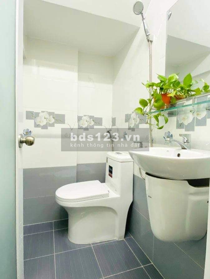 Đúng 3 tỷ hẻm xe hơi đường số 1 22m2 gần công viên Làng Hoa