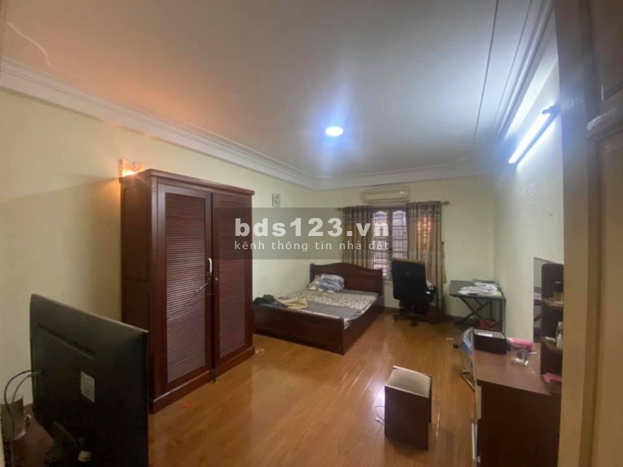 Bán nhà Hào Nam đất vàng Đống Đa đẳng cấp giàu sang dt 40m2 5 tầng, giá 4.8 tỷ