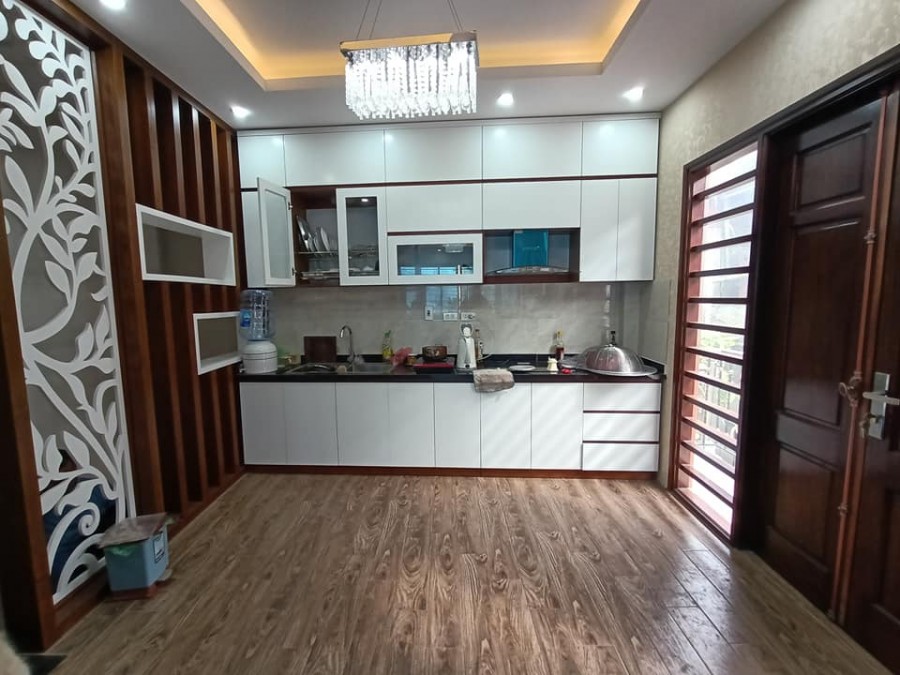 Bán nhà phố. Nguyễn Ngọc Nại, ô tô tránh, kinh doanh đỉnh, dt 52m2, mt 4.5m, 6 tầng, giá 13.5 tỷ