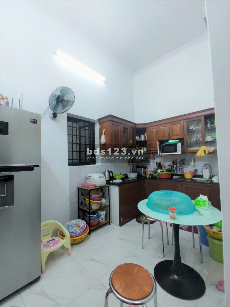 Bán gấp nhà. phố Trần Khát Chân, dt 65m2, gần hồ ô tô 2 mặt thoáng, giá nhỉnh 4 tỷ