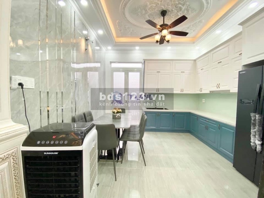 Nhà khu dân cưu Sài Gòn mới hẻm 12m, xe hơi qua lại thoải mái, mặt tiền 10m