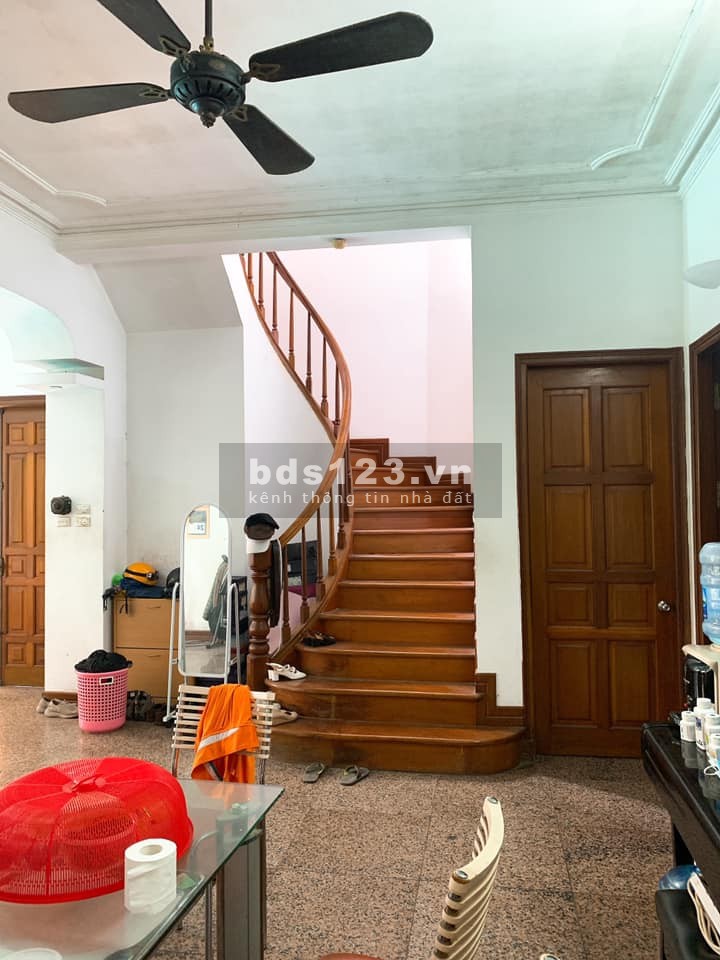 Cần bán biệt thự sân vườn dt 396m2, trung tâm Ba Đình, an sinh đỉnh