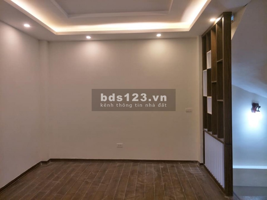 Chỉ 4 tỷ sở hữu căn nhà mới xây phố Nhân Hòa lô góc 2 mặt thoáng SĐCC