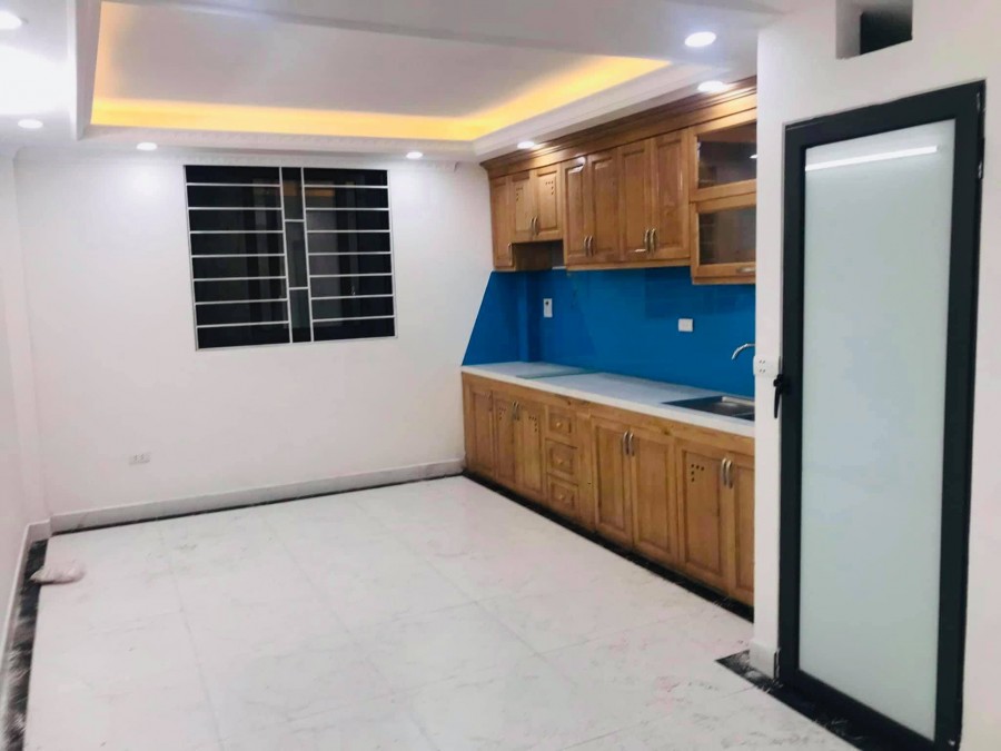 Bán Nhà Tựu Liệt 40m2, mới koong, lô góc, ô tô đỗ cửa, gần phố nhỉnh 3 Tỷ