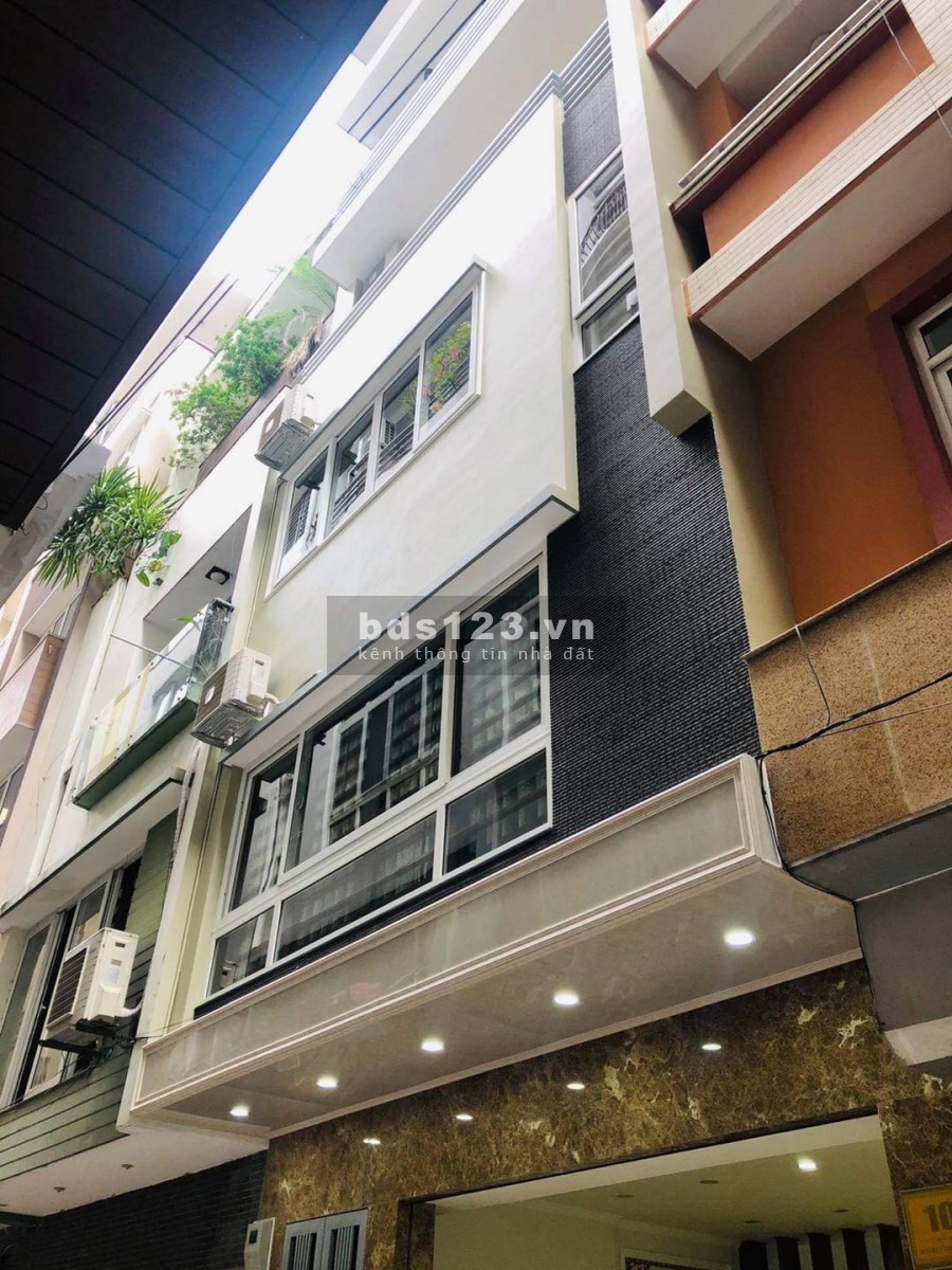Ngõ 213 Trung Kính, gara- oto tránh, nội thất nhập khẩu sịn xò, dt 57m2 đúc 6 tầng chỉ 14.1 tỷ