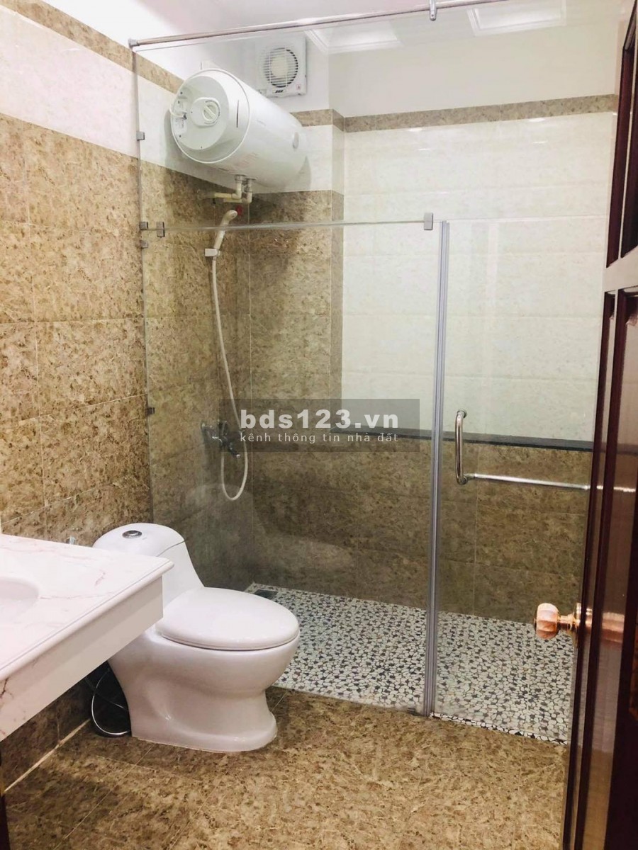Ngõ 213 Trung Kính, gara- oto tránh, nội thất nhập khẩu sịn xò, dt 57m2 đúc 6 tầng chỉ 14.1 tỷ