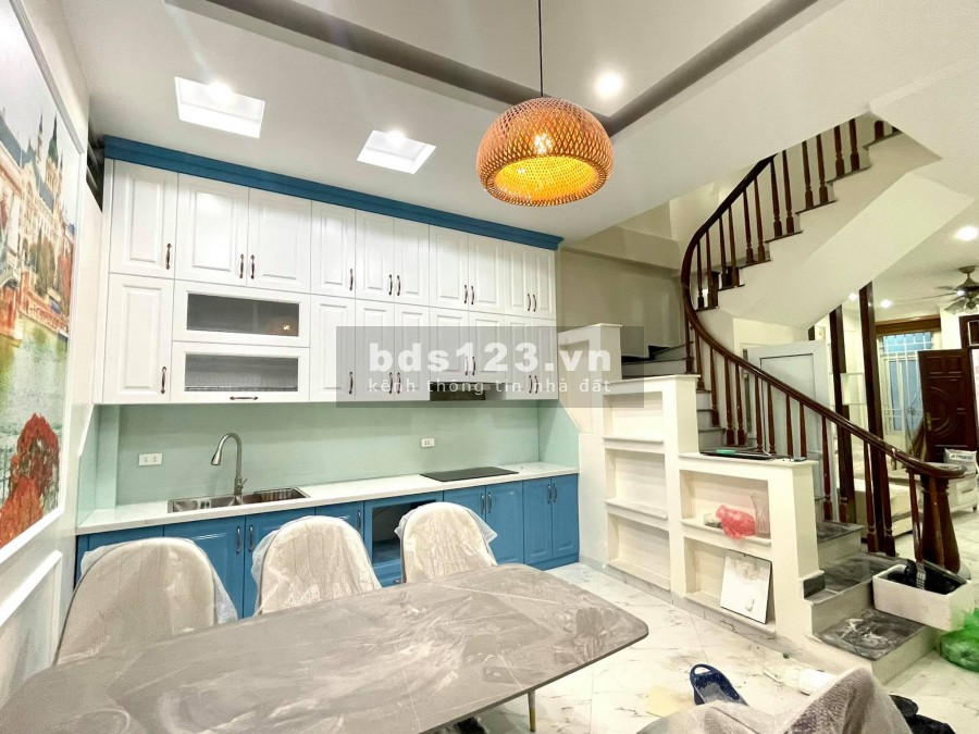Bán nhà Đông Tác, nhà xây mới, dt 52m2, 4 tầng, mt 4.4m, giá 5.85 tỷ