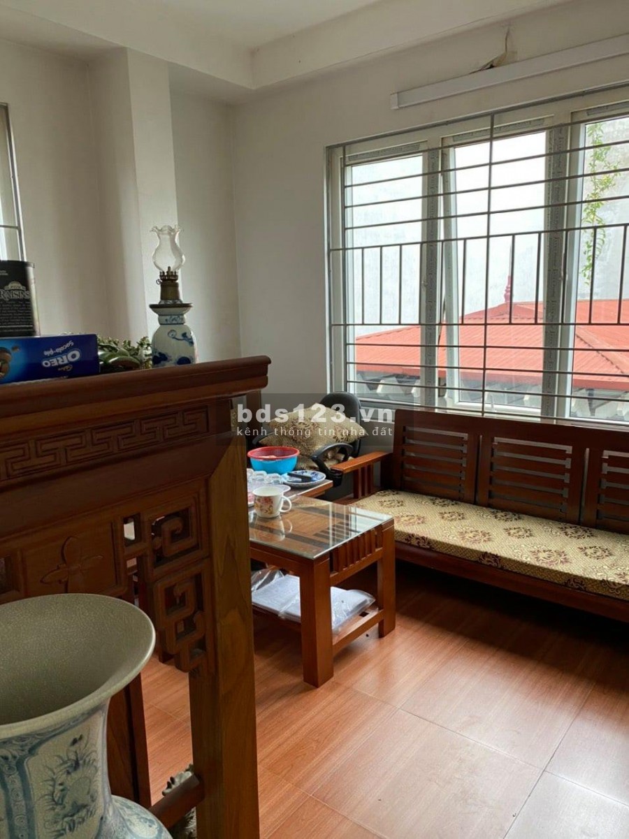 Cần bán nhà 5 tầng, Nguyễn Văn Cừ, căn góc gần phố ô tô kinh doanh tốt