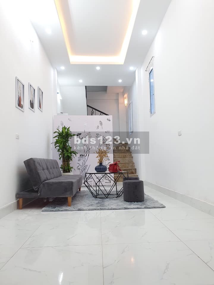 Nhà Phương Liệt diện tích 30m2, 4 tầng, mt 2.7m, giá chỉ 2.05 tỷ