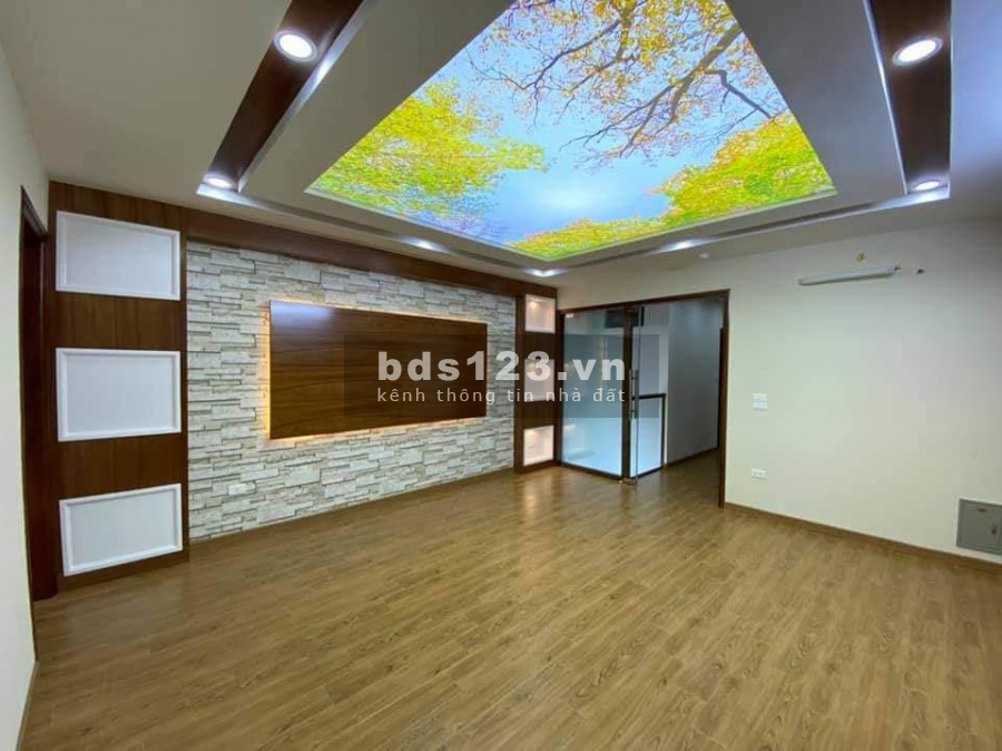 Bán Nhà Phố Thái Hà Ngõ Thông, Kinh Doanh, 8 Tầng Thang Máy