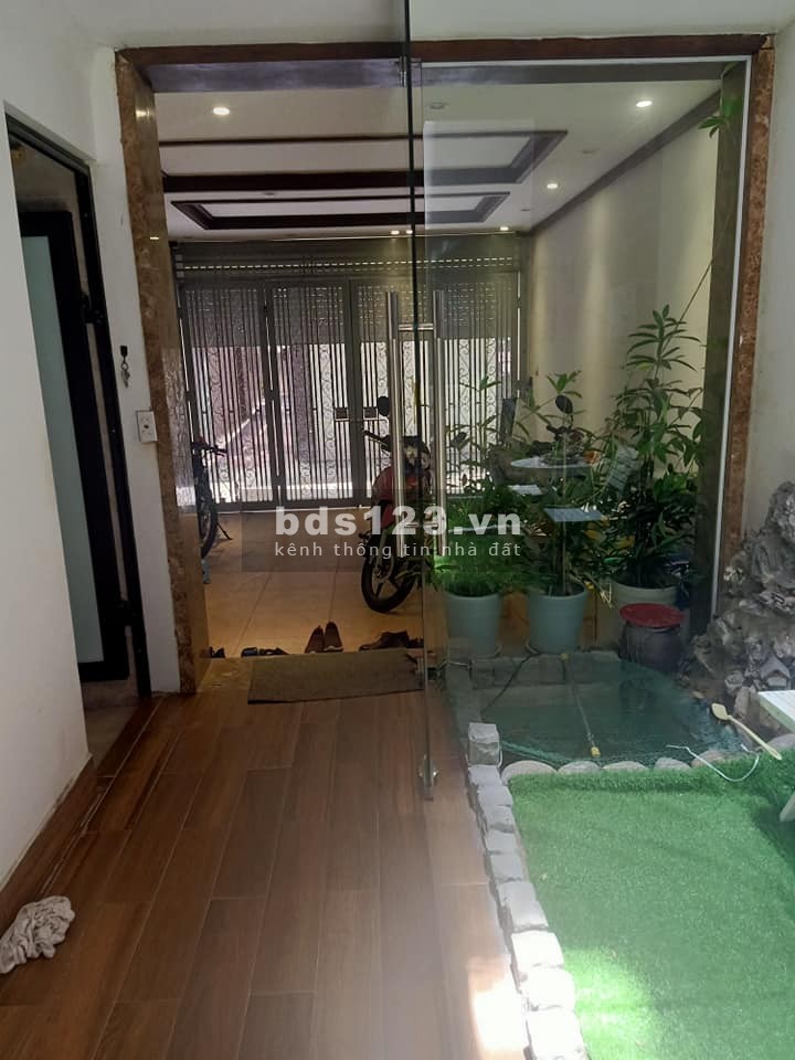 Bán nhà mặt ngõ quận Cầu Giấy 70mx5T oto đỗ kinh doanh 09690400000