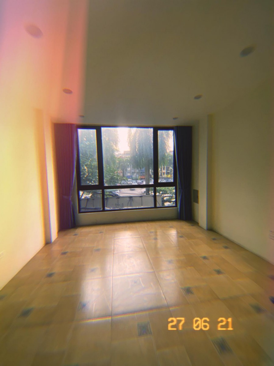 Bán nhà 7 tầng thang máy kinh doanh - Doãn Kế Thiện - Mai dịch