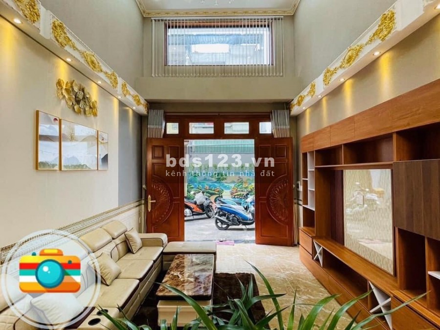 Bán nhà phân lô gần Hồ Đền Lừ diện tích 33m2, 5 tầng, giá. bán 2.75 tỷ