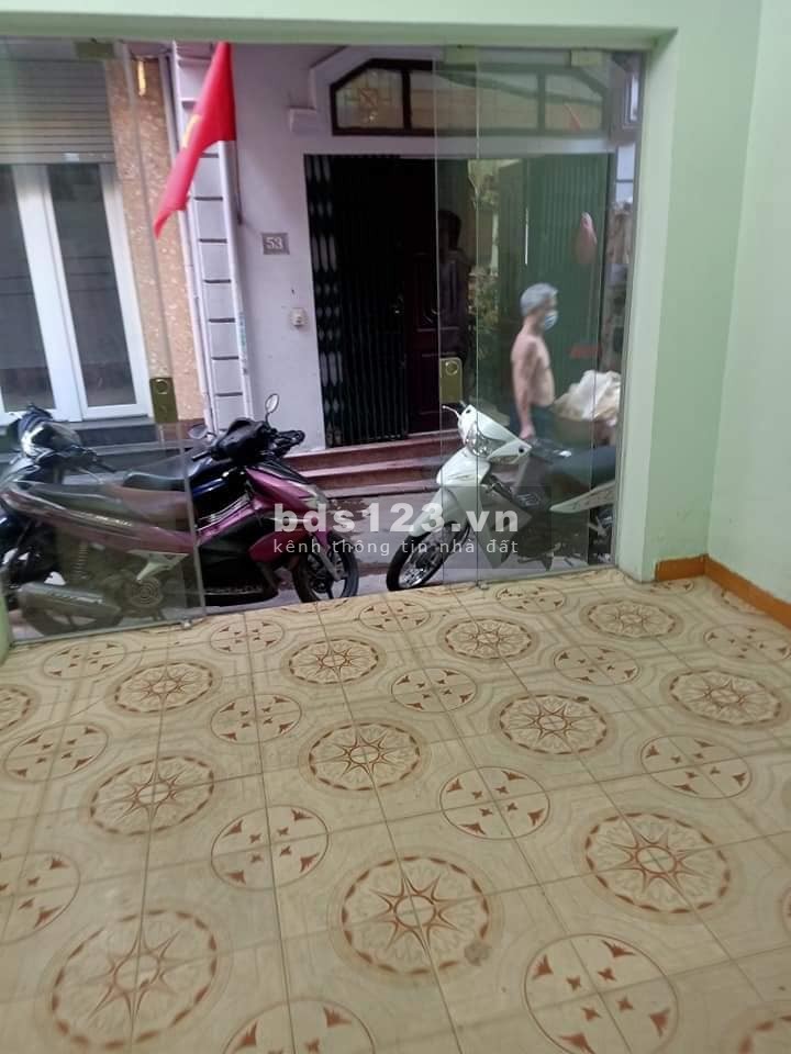 Bán nhà phố Đào Tấn, Ngọc Khánh, Q Ba Đình. dt 54m2, mt 6m5, giá chỉ 4.8Ty. Nhà mặt ngõ kinh doanh ô tô đỗ gần