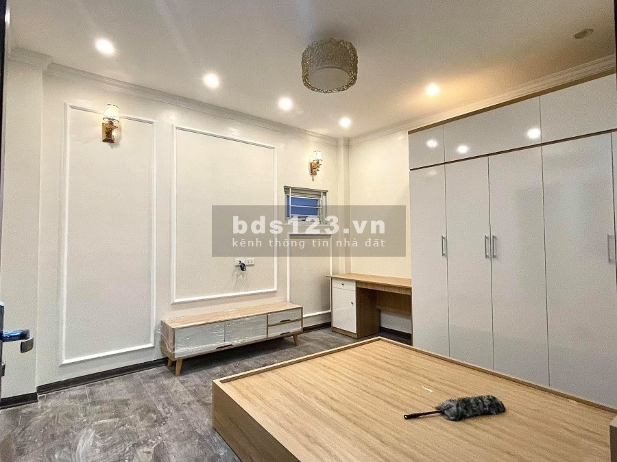 Bán nhà Đông Tác, nhà xây mới, dt 52m2, 4 tầng, mt 4.4m, giá 5.85 tỷ