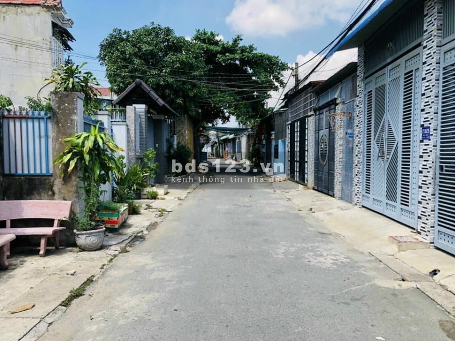 Giá 3 tỷ 100 triệu bán nhà Phương Tân Hiệp, sổ hồng riêng, gần chợ, lh 0908113093