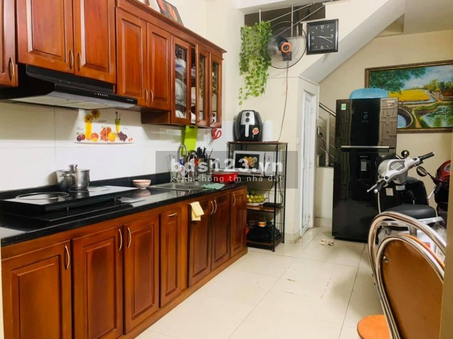 Bán nhà Phùng Hưng 45m 3 tầng 2 thoáng, phân lô ô tô đỗ cửa chỉ 3,85 tỷ