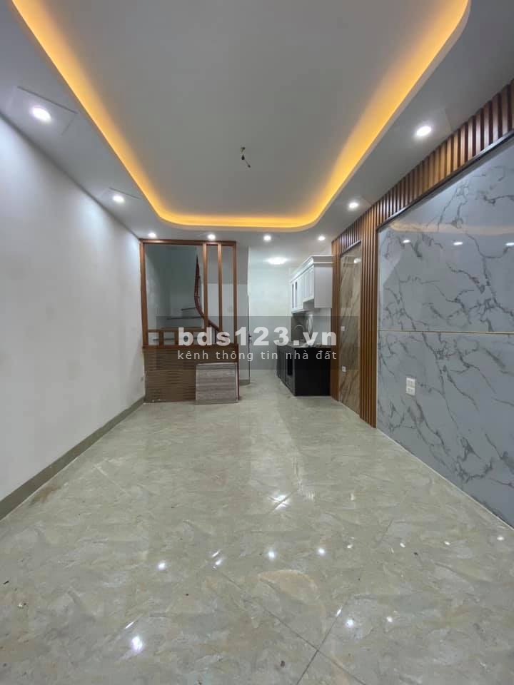 Bán nhà Lĩnh Nam, Hoàng Mai, ở sướng, 33mx4T nhỉnh 2 tỷ 0989191397