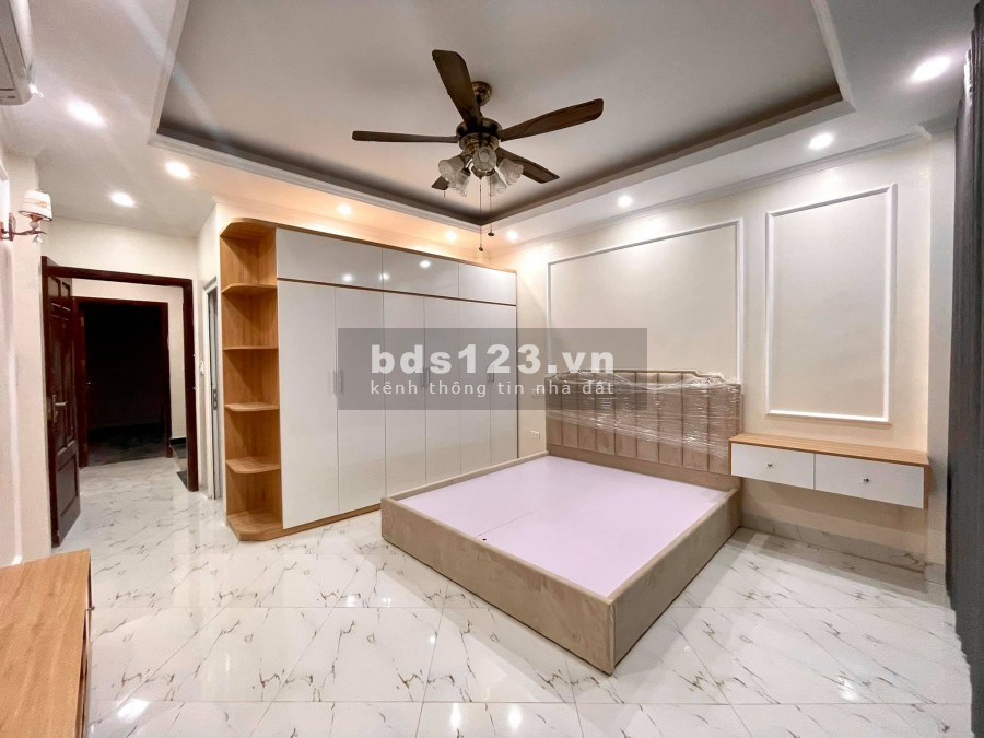 Bán nhà Đông Tác, nhà xây mới, dt 52m2, 4 tầng, mt 4.4m, giá 5.85 tỷ