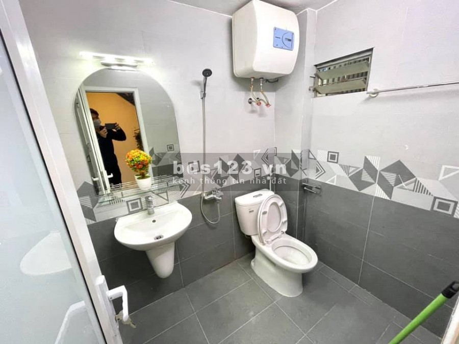 Bán nhà Phùng Hưng 45m 3 tầng 2 thoáng, phân lô ô tô đỗ cửa chỉ 3,85 tỷ