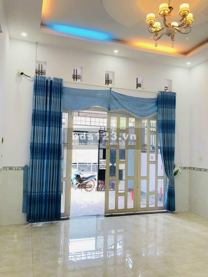 Giá 3 tỷ 100 triệu bán nhà Phương Tân Hiệp, sổ hồng riêng, gần chợ, lh 0908113093