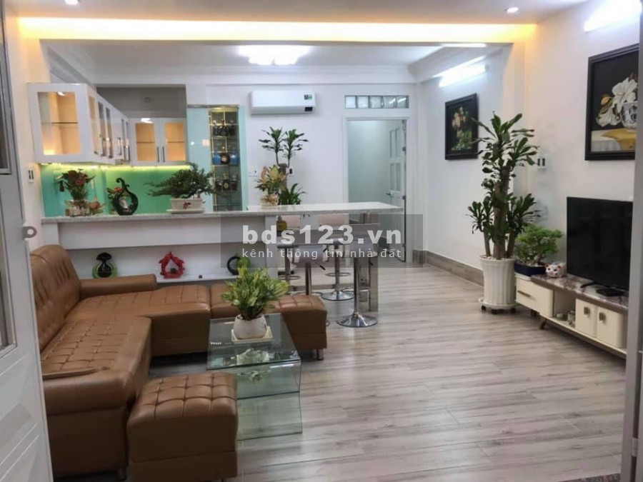 Chính chủ bán gấp nhà đẹp giá tốt tại 58/32 Huỳnh Văn Bánh P15 Q Phú Nhuận