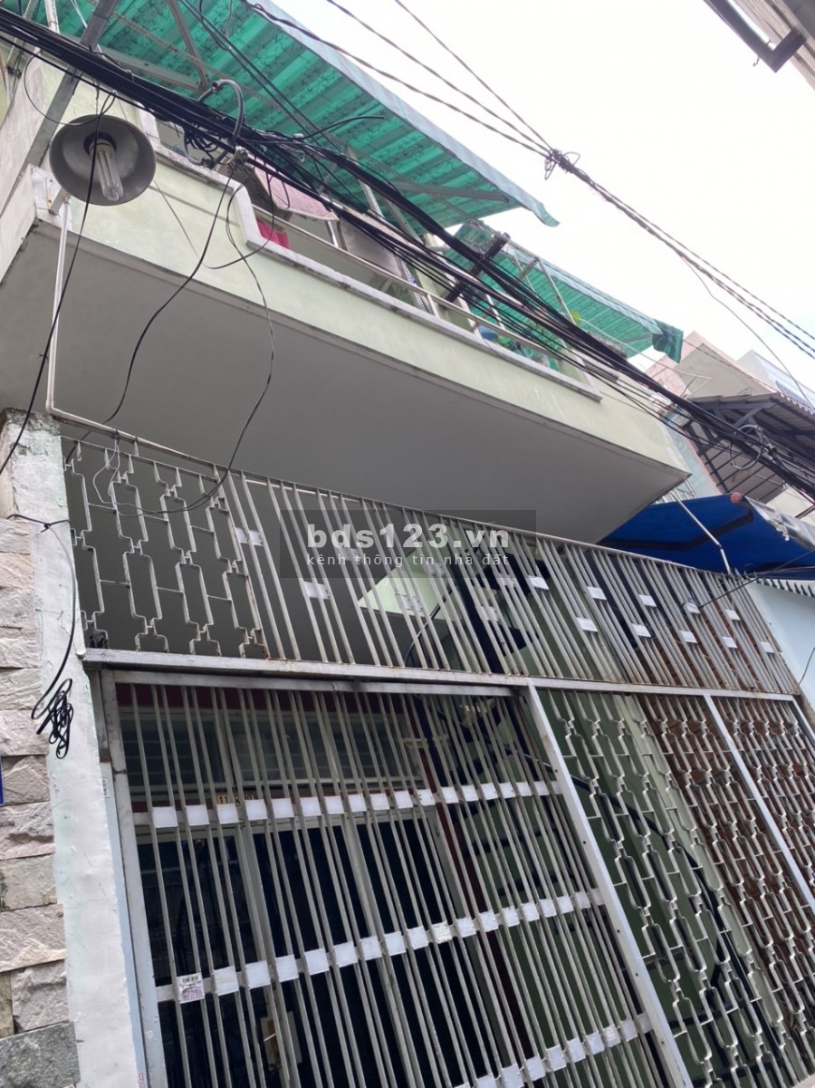 Kẹt tiền bán gấp nhà hẻm 3m đường Trường Sa, P.13, Q. Phú Nhuận
