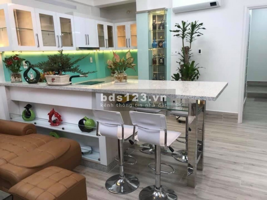 Chính chủ bán gấp nhà đẹp giá tốt tại 58/32 Huỳnh Văn Bánh P15 Q Phú Nhuận