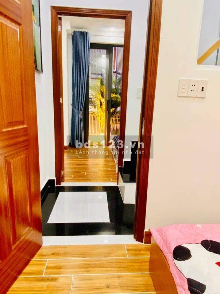 Đúng 3 tỷ hẻm xe hơi đường số 1 22m2 gần công viên Làng Hoa