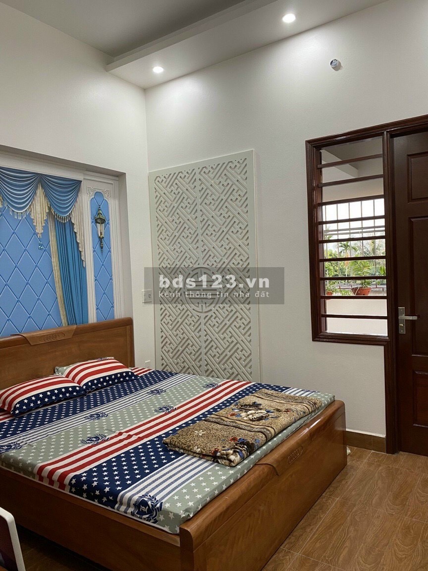 Bán nhà khu Tân Bình, TP HD, 57.8m2, 3 tầng, 4 ngủ, gara ô tô, nhà rất đẹp, chỉ 2.6 tỷ