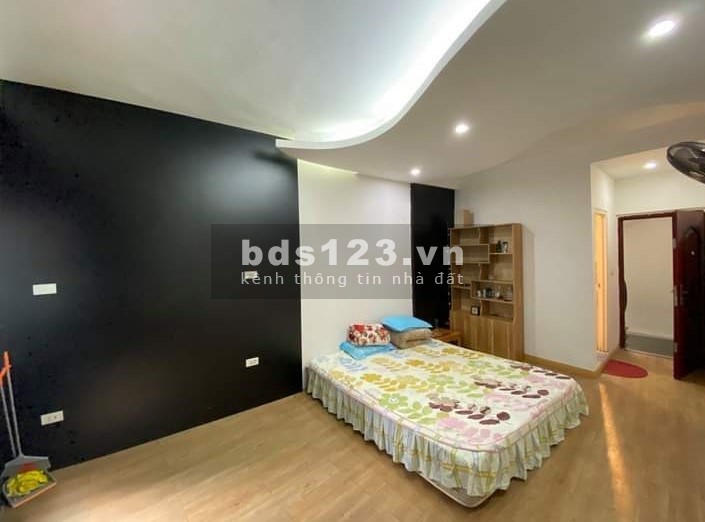 3 mặt ngõ thang máy, ô tô 10m mặt phố Kim Giang, Thanh Xuân, dt 45m, 6 tầng, giá 5.8 tỷ