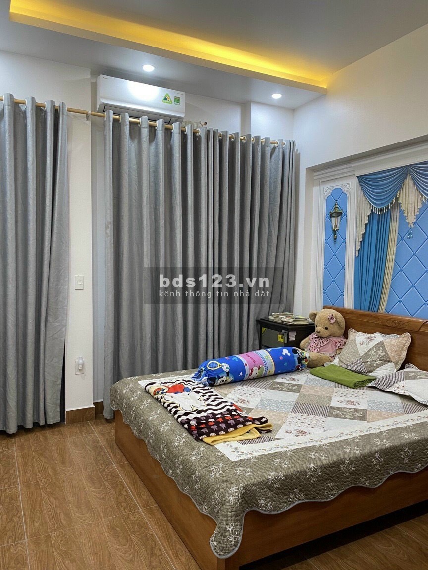 Bán nhà khu Tân Bình, TP HD, 57.8m2, 3 tầng, 4 ngủ, gara ô tô, nhà rất đẹp, chỉ 2.6 tỷ