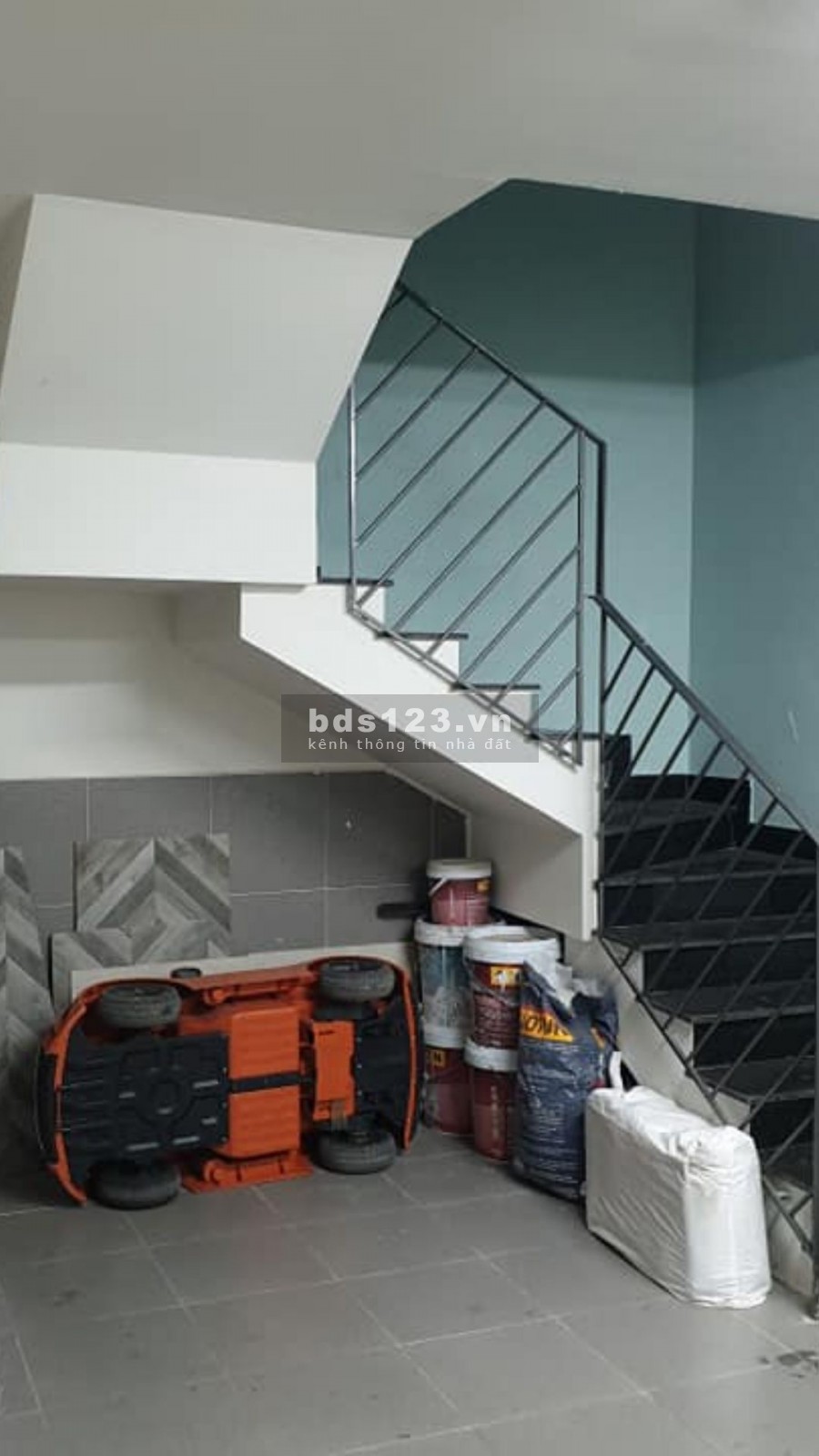 Nhà 5 tầng dt 96m2, Hoàng Hoa Thám, chdv thu 70 tiuệ/tháng, giá bán chỉ 12 tỷ