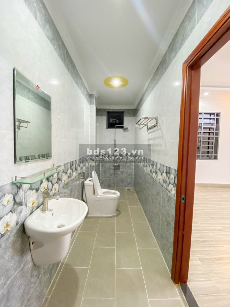 Bán nhà nguyên căn đẹp khu dân cư Nam 2 Hưng Thịnh Cái Răng, Cần Thơ, giá 5.6 tỷ