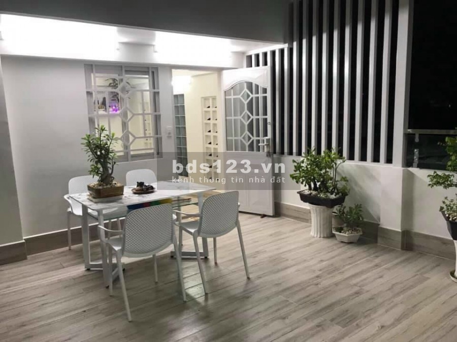 Chính chủ bán gấp nhà đẹp giá tốt tại 58/32 Huỳnh Văn Bánh P15 Q Phú Nhuận