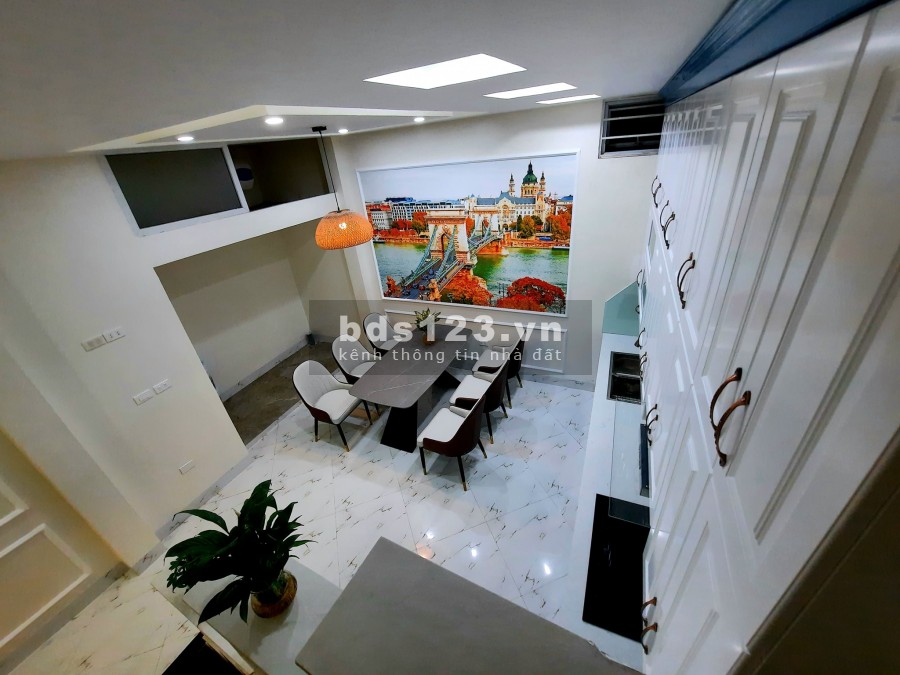 Duy nhất, bán nhà đẹp Đông Các diện tích 53m2 MT 4,3m