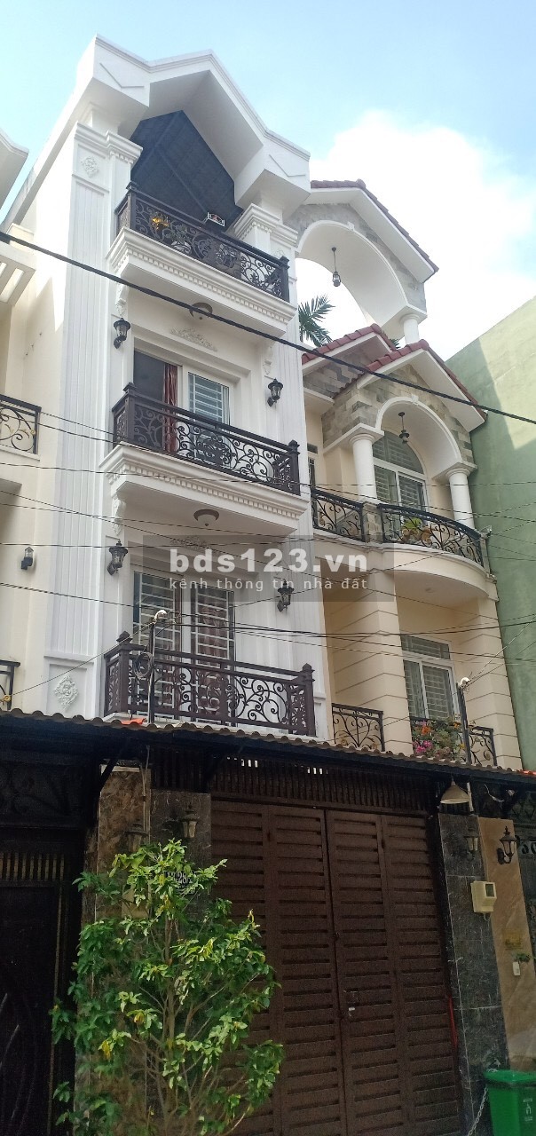 Bán gấp nhà chợ Hiệp Bình đường Hiệp Bình Thủ Đức, tổng diện tích 273m2