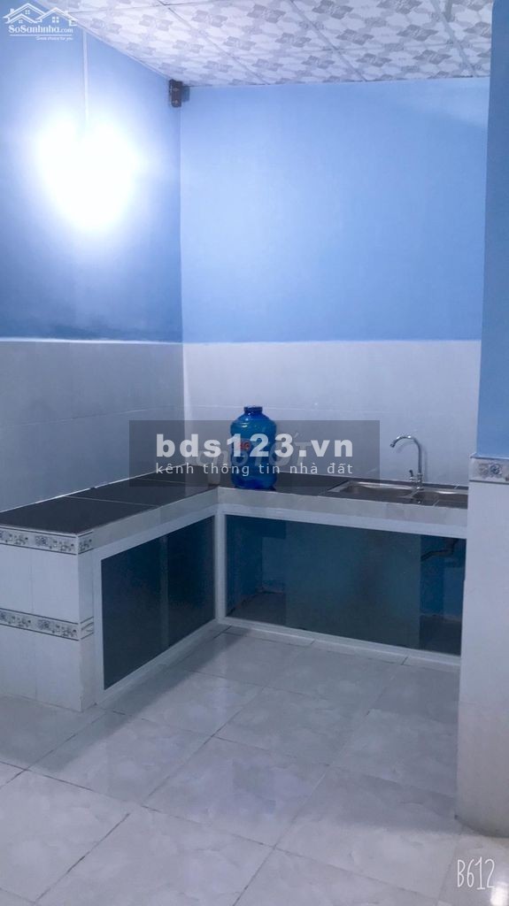 Bán nhà cấp 4 gần Cổng Mỹ Phước 3, có diện tích 100m2 sổ hồng riêng, có vị trí đẹp giá rẻ