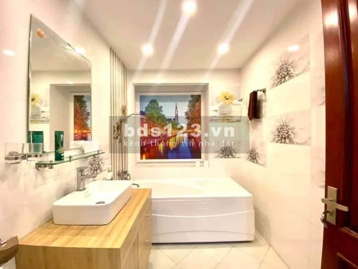 Siêu phẩm Cổ Linh Quận Long Biên, ô tô, an sinh đỉnh dt 37m2 giá nhỉnh 4 tỷ
