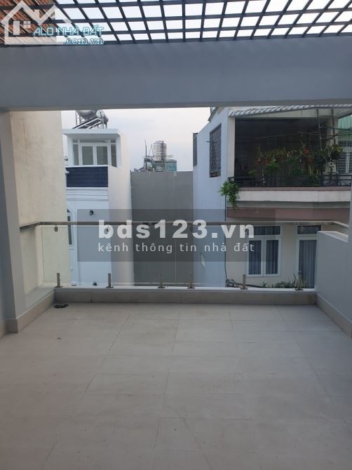 Hàng NGỘP Tân Bình, 88m2, 4 tầng, 6 phòng ngủ, 7.5 tỷ, HXH thông lh 0886880910